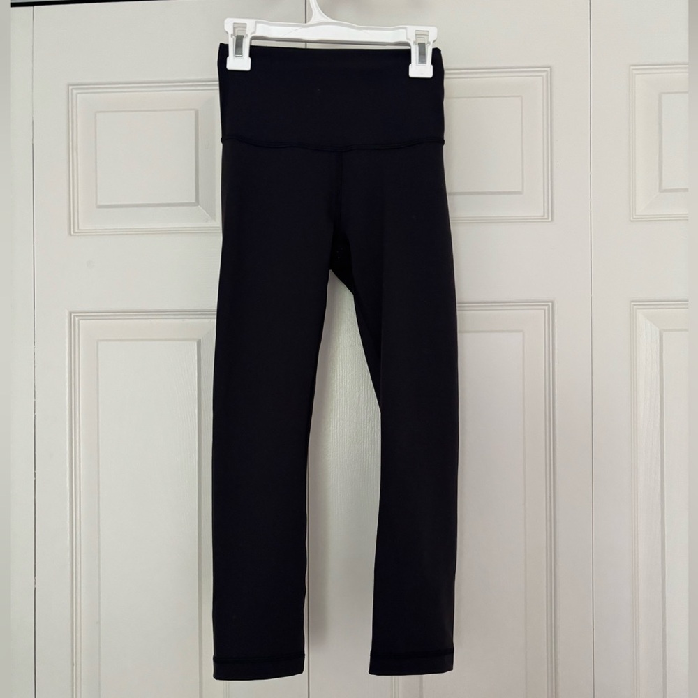 Women’s black lululemon leggings